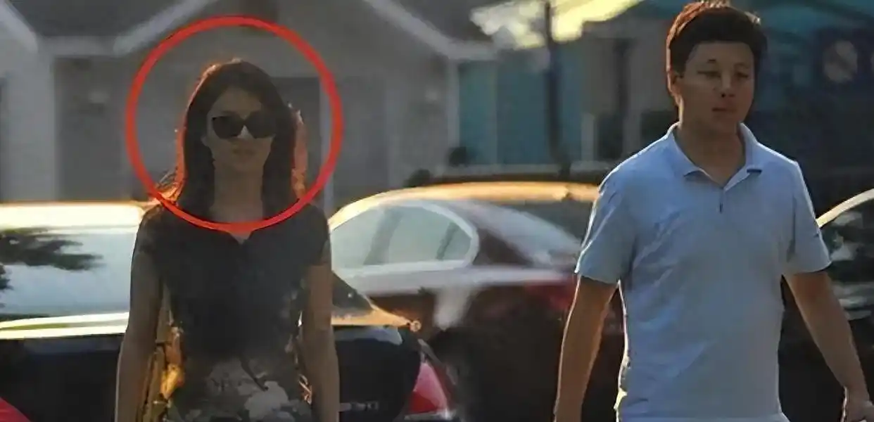 经纬和撒贝宁的照片_涂经纬撒贝宁分手原因_撒贝宁涂经纬感情经历