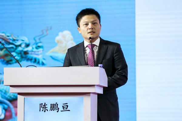 阿斯利康中国呼吸、炎症及自体免疫业务部总经理陈鹏亘致辞