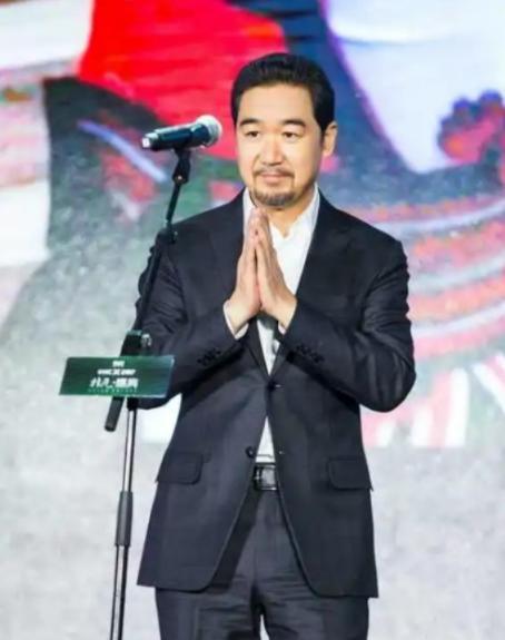 张国立与邓婕婚姻故事_张国立为什么和前妻离婚_张国立与罗秀春离婚原因