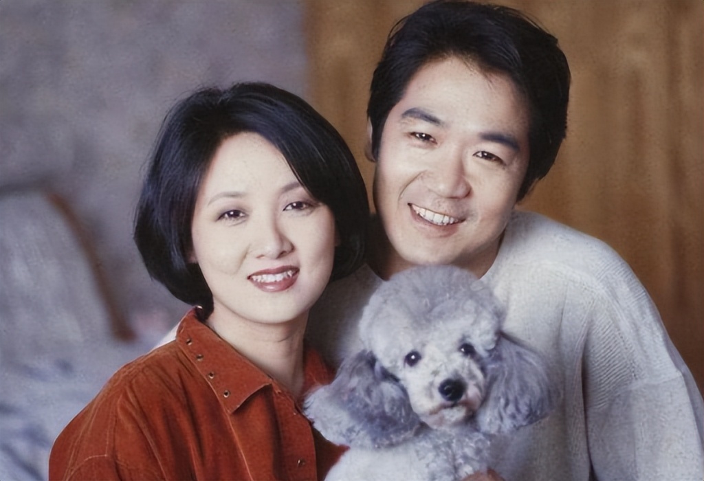 张国立与邓婕婚姻故事_张国立与罗秀春离婚原因_张国立为什么和前妻离婚