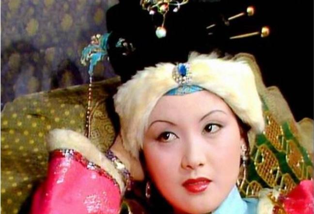 张国立与前妻罗秀春离婚原因_张国立为什么和前妻离婚_张国立与邓婕爱情故事