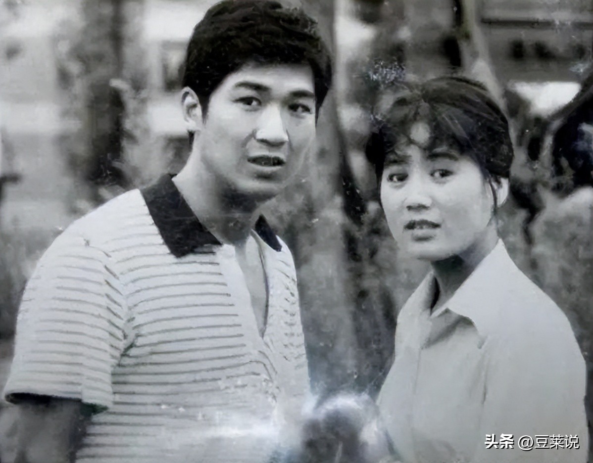 张国立前妻罗秀春现状_张国立邓婕二婚感情_张国立为什么和前妻离婚