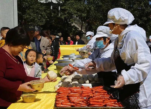 国庆老君山一元午餐_老君山国庆期间推出“一元午餐”_景区自觉投币午餐