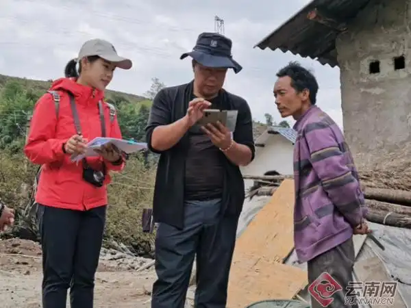 倩如扶贫经历_怒江州大学生村官_大学生女村官 观看