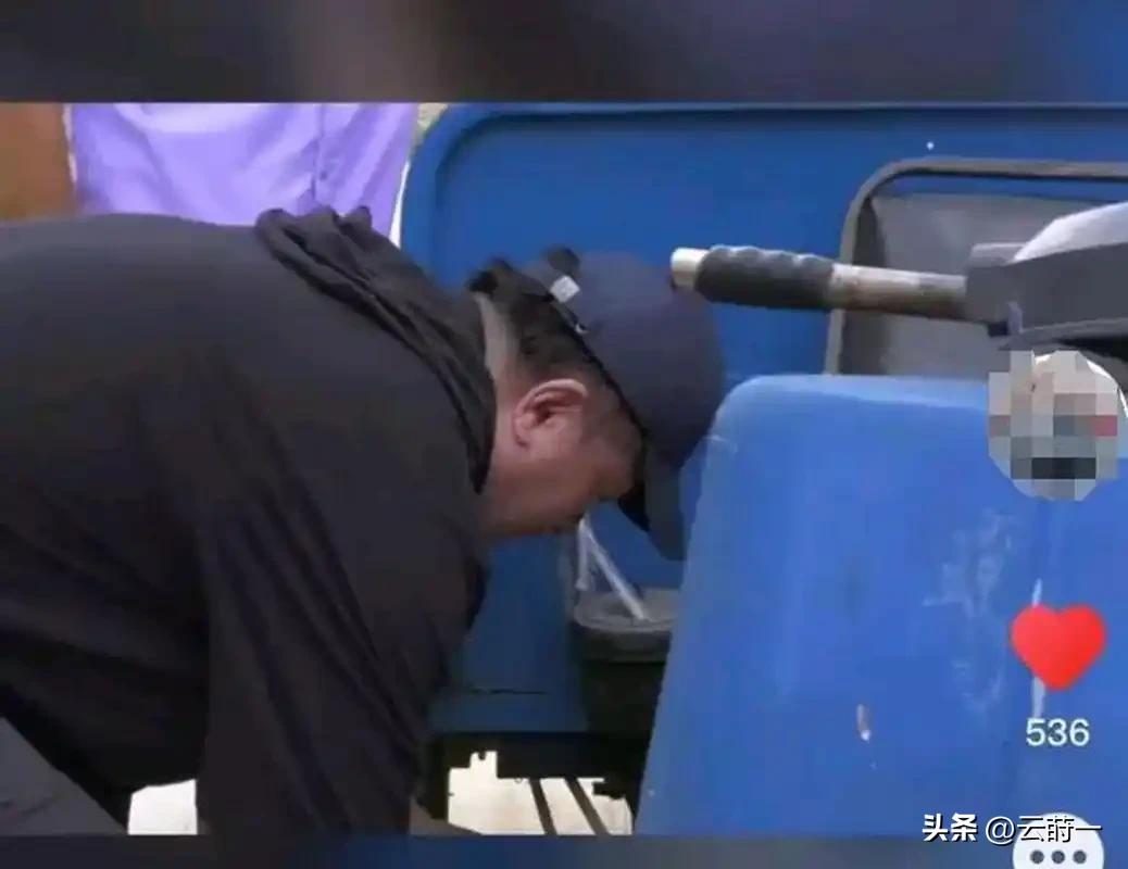 毕福剑现状_毕福剑退休生活_饭局改变命运毕福剑