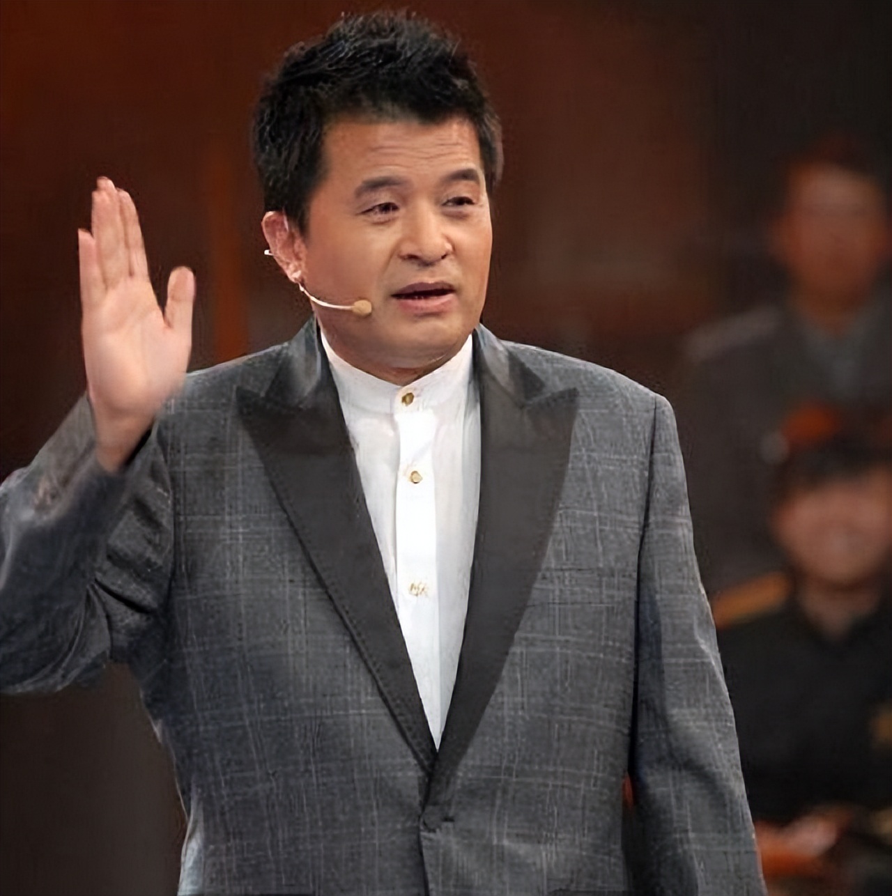 饭局改变命运毕福剑_毕福剑 退休生活 画室