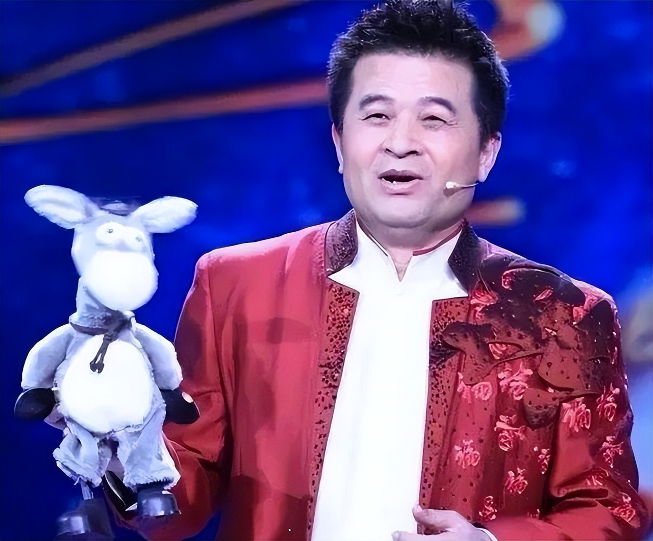 饭局改变命运毕福剑_毕福剑 退休生活 画室