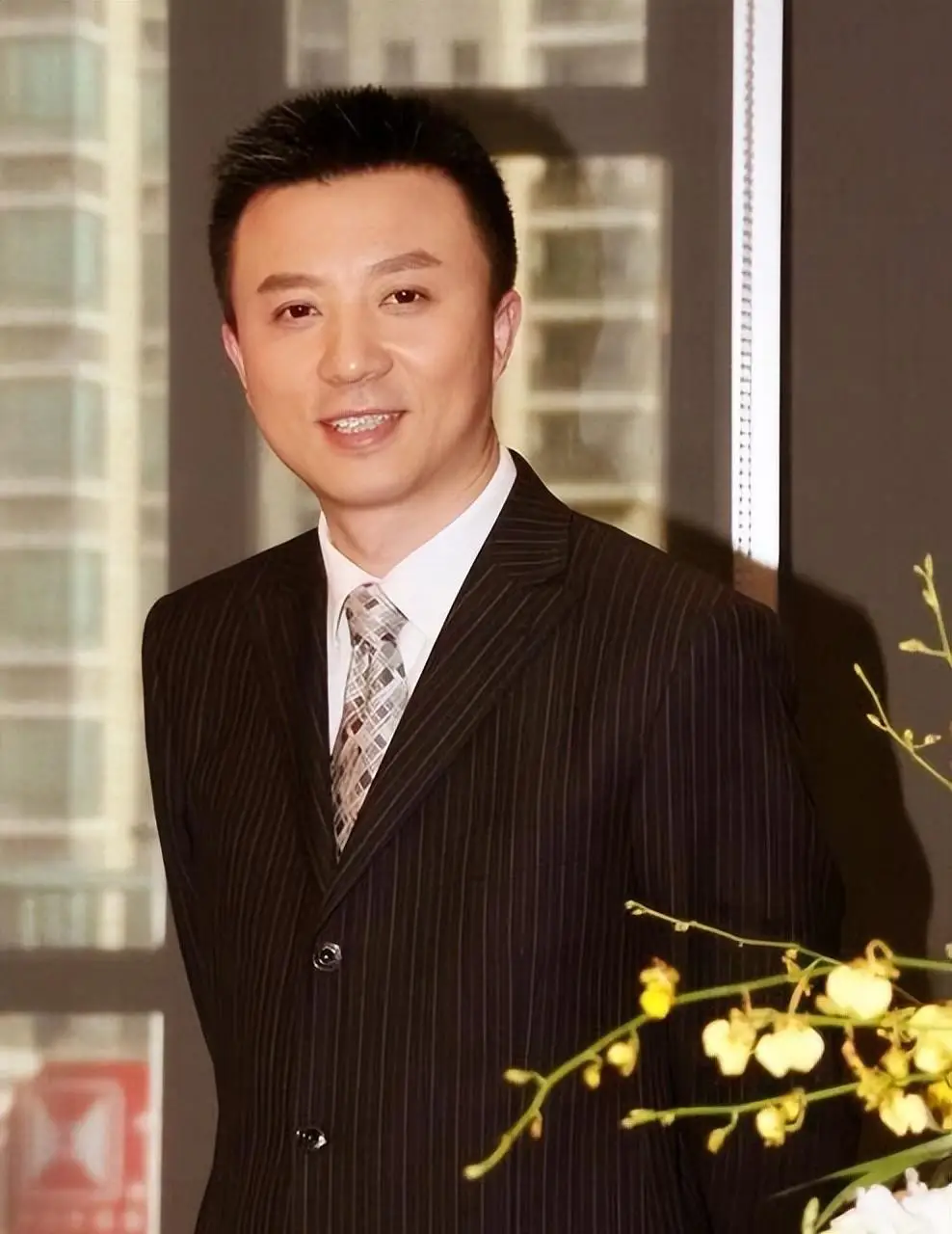 潘涛 主持生涯 45岁北漂经历_潘涛为何离开东方卫视