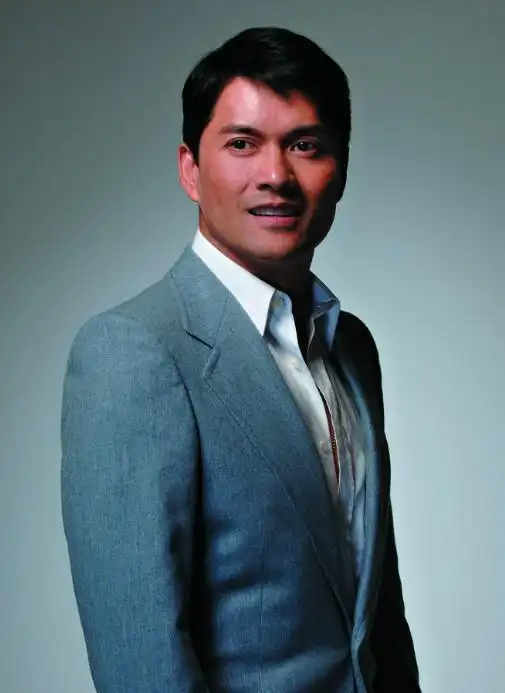 吕良伟与周海媚邝美云杨小娟的故事_吕良伟三次婚姻_吕良伟第二任老婆阿茵