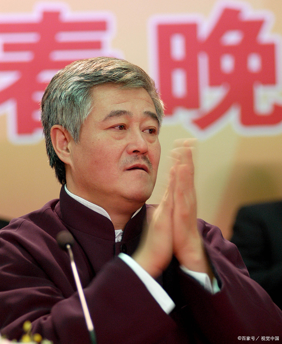 赵本山重庆事件真相_本山传媒13亿损失真相_赵本山春晚传奇经历