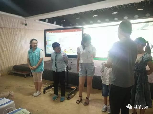 五要素的新闻两篇_介休电视台星生代小记者暑期特训营新闻定义特点要素_新闻定义特点要素小记者培训