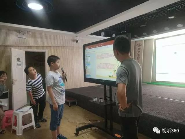 五要素的新闻两篇_介休电视台星生代小记者暑期特训营新闻定义特点要素_新闻定义特点要素小记者培训