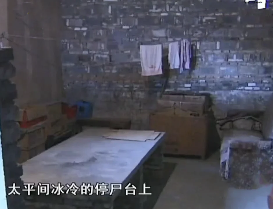 江西靖安医院弃婴事件_太平间发现弃婴故事_雨夜弃婴