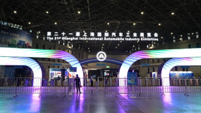 2025年上海车展明天开幕!上海警方发布出行提示与停车攻略 2025年上海车展明天开幕!上海警方发布出行提示与停车攻略