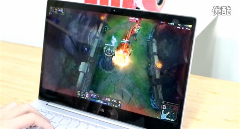 视频告诉你:小米笔记本Air玩游戏卡不卡? 视频告诉你:小米笔记本Air玩游戏卡不卡?