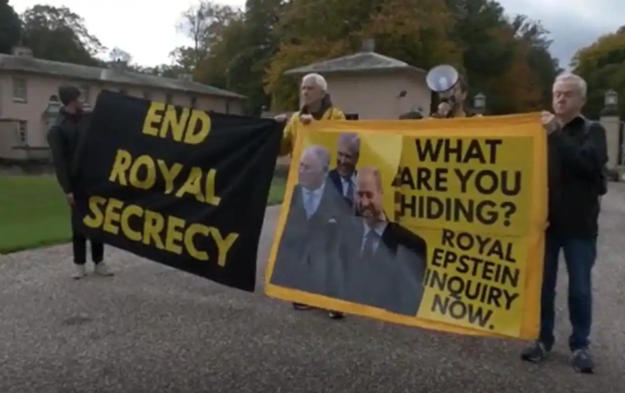 英国王子深陷爱泼斯坦丑闻 议会要求剥夺爵位并搬出皇家住所 英国王子深陷爱泼斯坦丑闻 议会要求剥夺爵位并搬出皇家住所