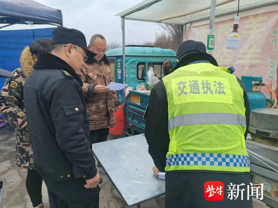 346国道太仓港区沿线联合整治显成效 346国道太仓港区沿线联合整治显成效