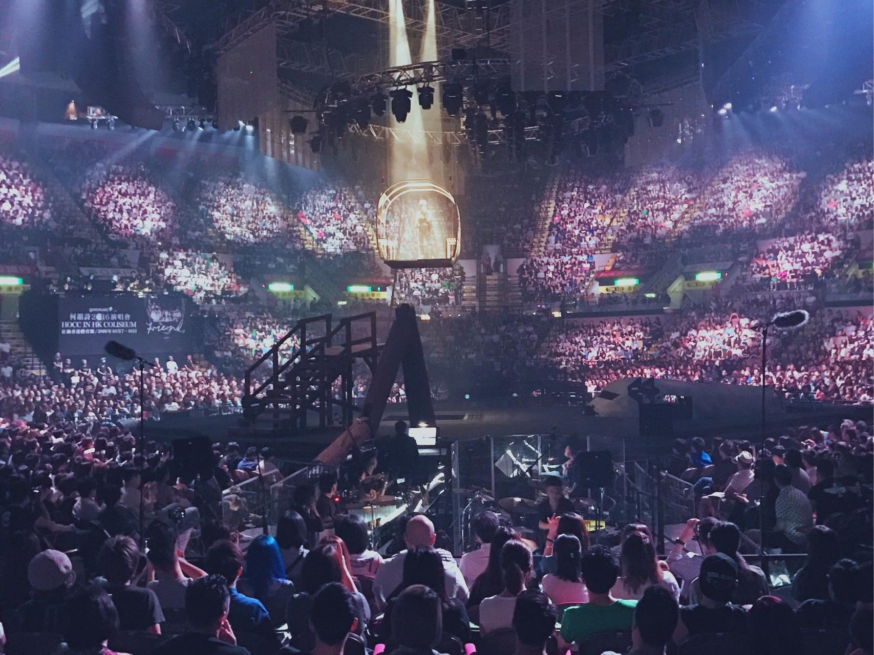 演唱会现场体验_hocc_红馆观后感