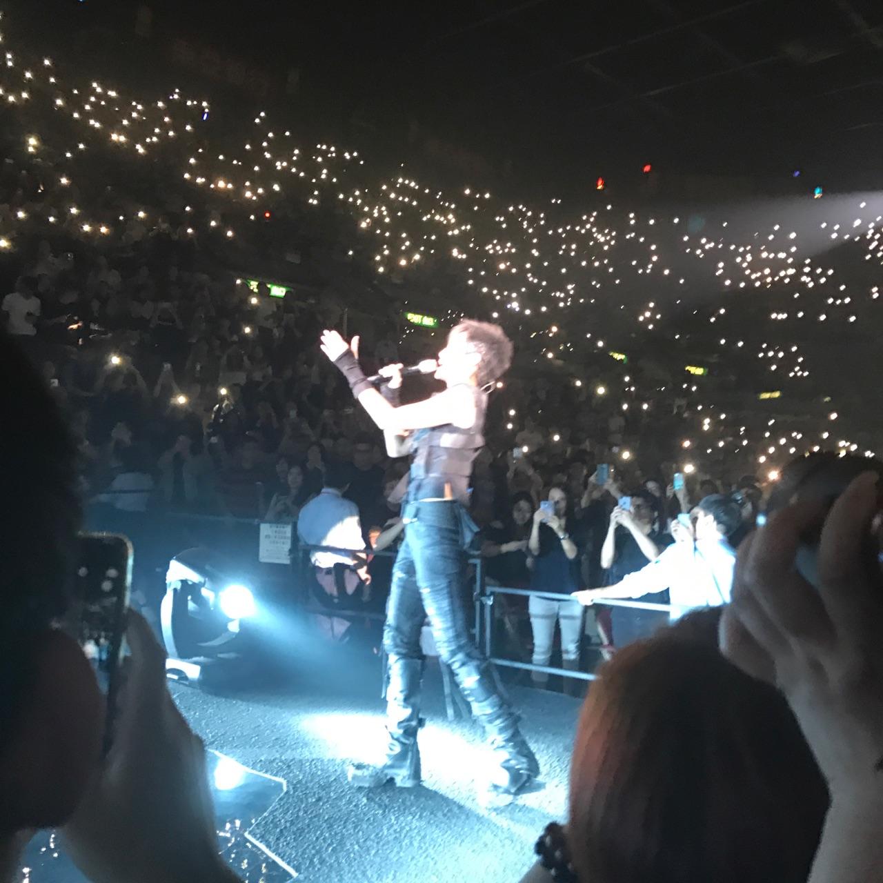 红馆观后感_hocc_演唱会现场体验