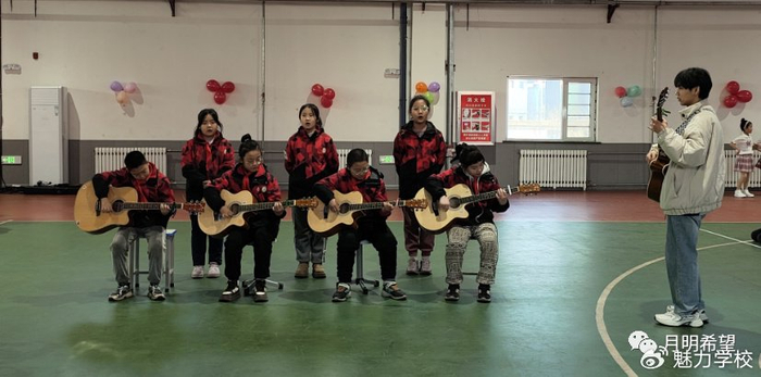 迎元旦拔河比赛_报纸拔河比赛游戏规则_趣猜灯谜 欢庆元旦