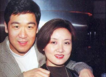 张国立的老婆邓婕（邓婕：与张国立丁克32年，这辈子最大的遗憾，是没有生个孩子）