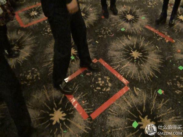 室内暖场小游戏_抢帽子游戏规则_公司年会团体游戏