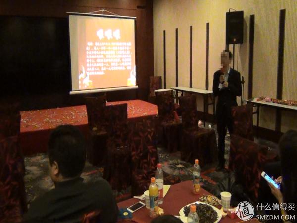 抢帽子游戏规则_公司年会团体游戏_室内暖场小游戏