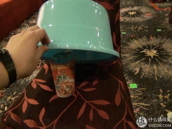 抢帽子游戏规则_公司年会团体游戏_室内暖场小游戏