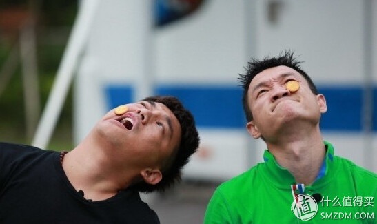 室内暖场小游戏_抢帽子游戏规则_公司年会团体游戏