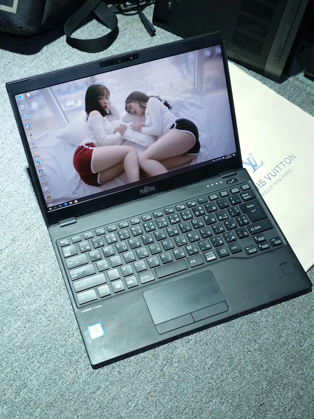 某鱼流出299元洋垃圾笔记本主板手搓爆改小主机，八代i5+8G内存！