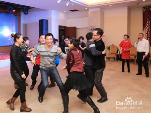 集体活动可以玩什么游戏