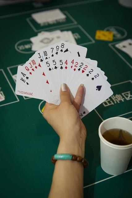 掼蛋配合心法_无声信号传递_默契大比拼游戏规则