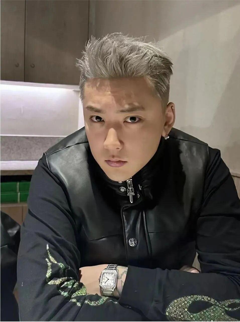男士发型别乱剪，要剪就选这14款，很有型帅气