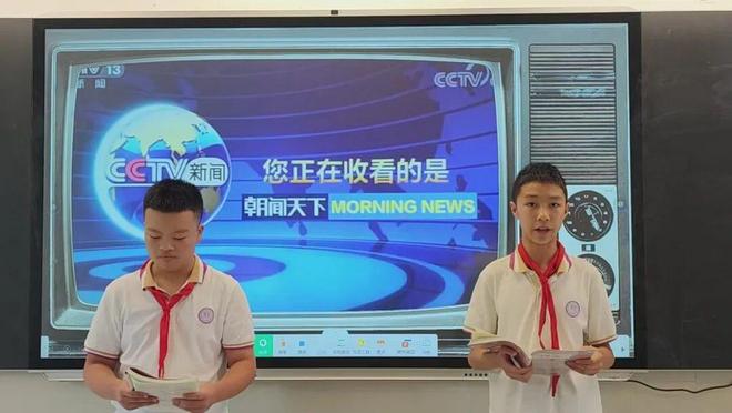 笔锋跃动,镜采青春!银初八年级语文组带你“玩转”新闻实践!