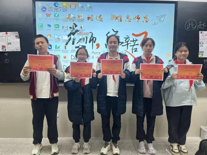 笔锋跃动,镜采青春!银初八年级语文组带你“玩转”新闻实践!