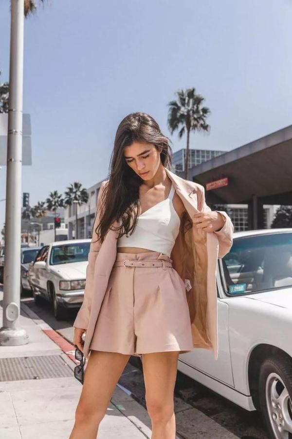 夏季穿搭色彩搭配_高级配色技巧_高档雪纺衫