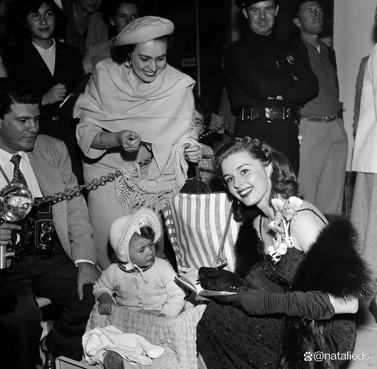 戴安娜王妃生平经历_经典国外美女戴安娜_戴安娜王妃婚姻悲剧