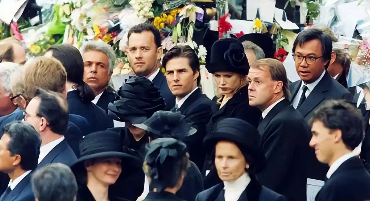 戴安娜王妃人品善良_经典国外美女戴安娜_戴安娜王妃葬礼规模盛大