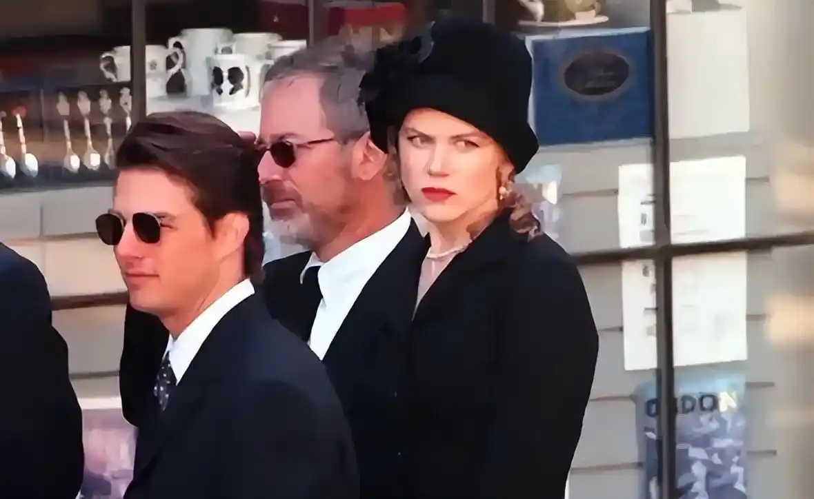 戴安娜王妃葬礼规模盛大_戴安娜王妃人品善良_经典国外美女戴安娜