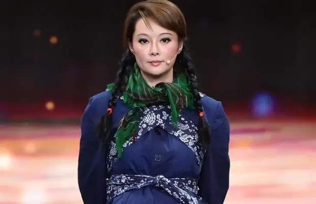 身价300亿富商徐威，宠袁立12年，为何转身迎娶奥运冠军张怡宁？