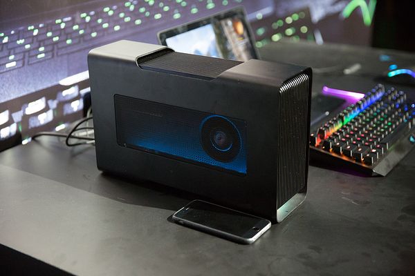 Razer Blade Stealth超极本_雷蛇灵刃潜行版售价_雷蛇笔记本是什么系统