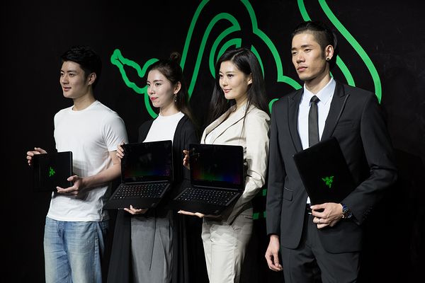 雷蛇灵刃潜行版售价_Razer Blade Stealth超极本_雷蛇笔记本是什么系统