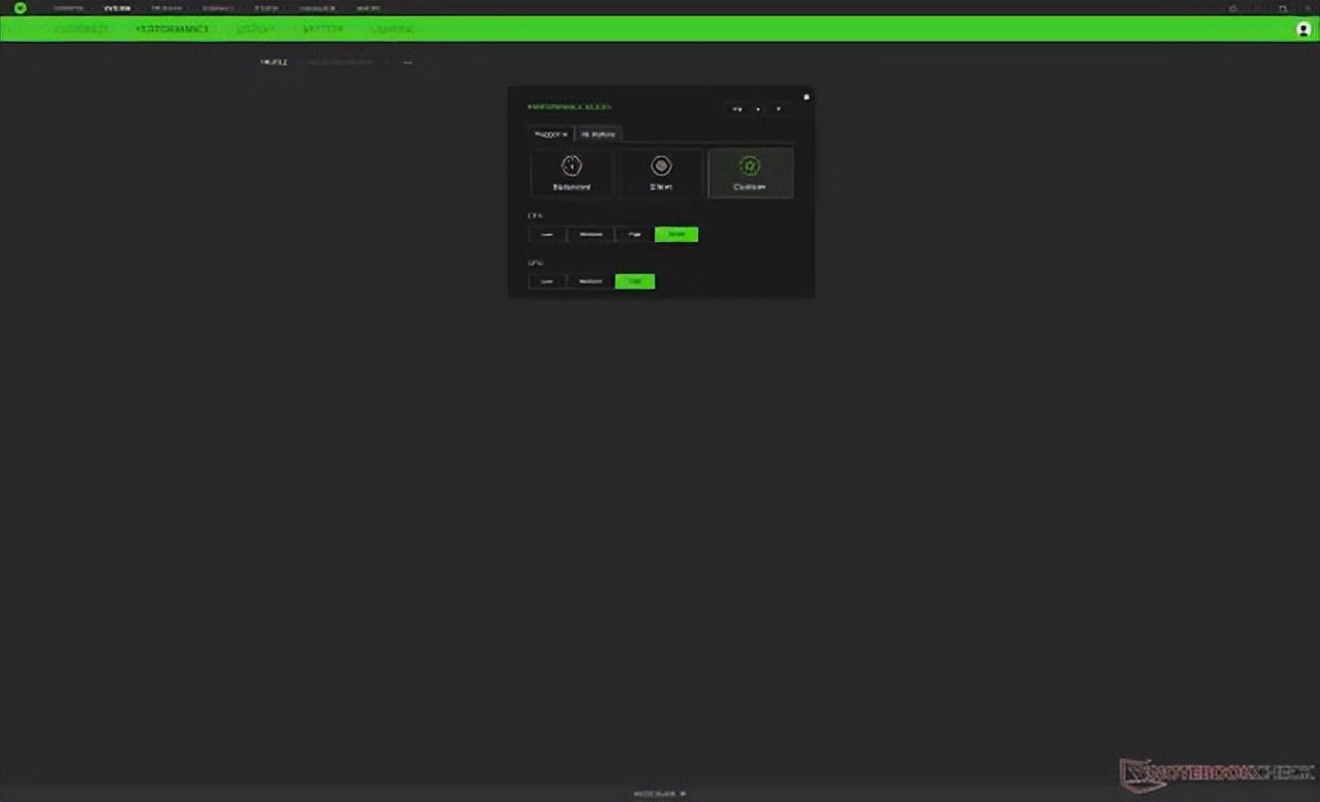 雷蛇笔记本是什么系统_Razer Blade 18 review_Smaller than many 17-inch gaming laptops
