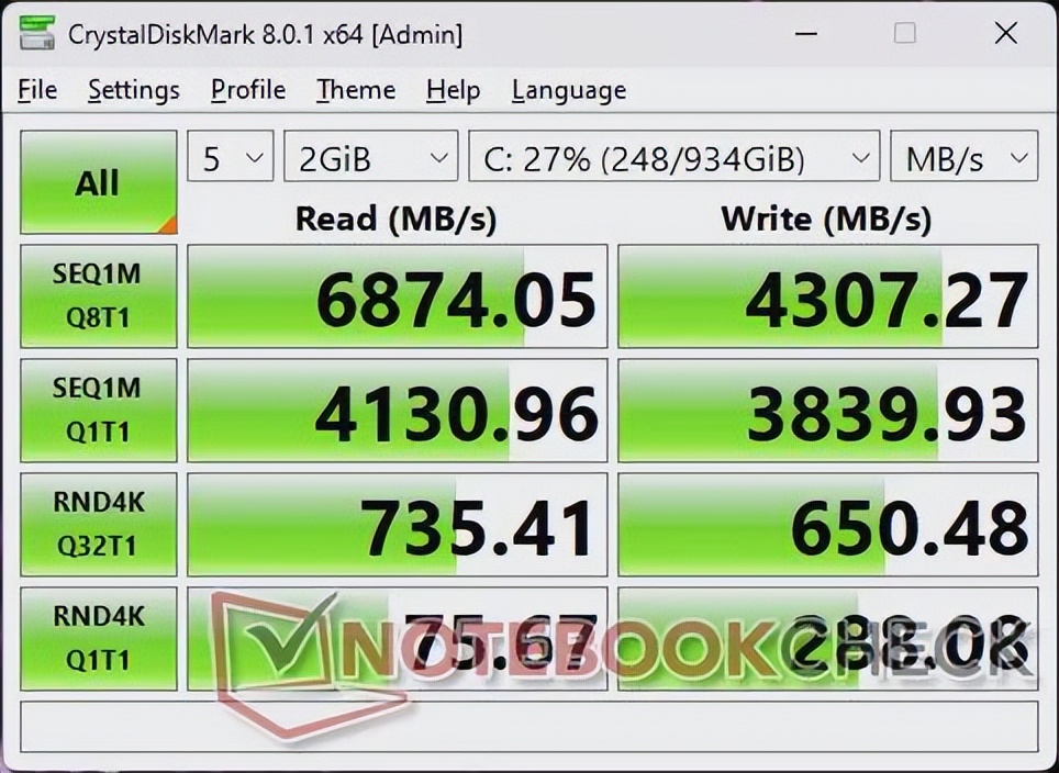 Razer Blade 18 review_雷蛇笔记本是什么系统_Smaller than many 17-inch gaming laptops