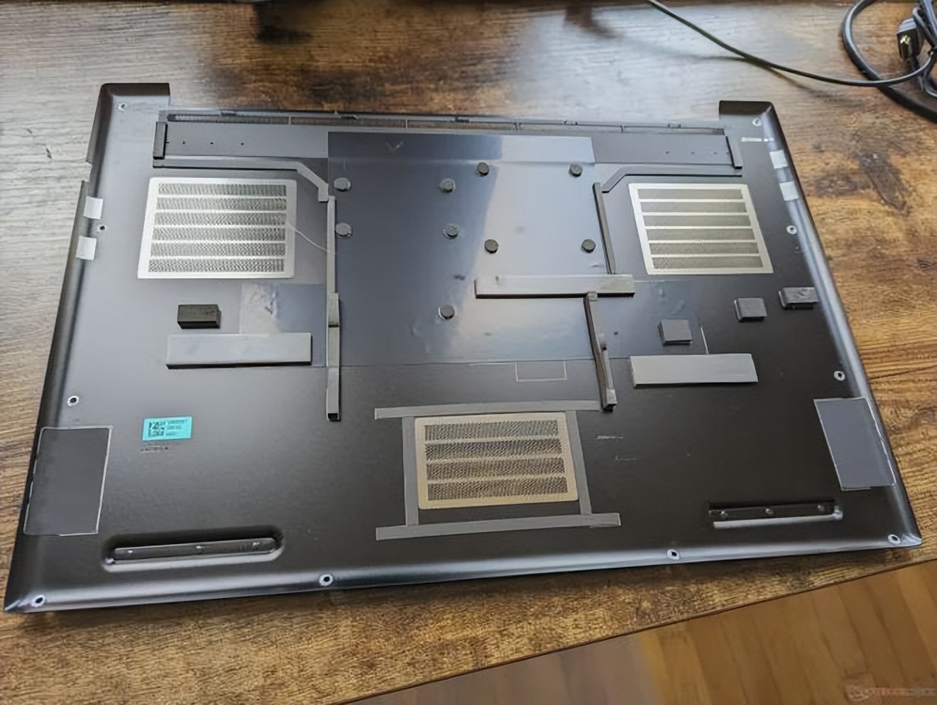 Smaller than many 17-inch gaming laptops_Razer Blade 18 review_雷蛇笔记本是什么系统