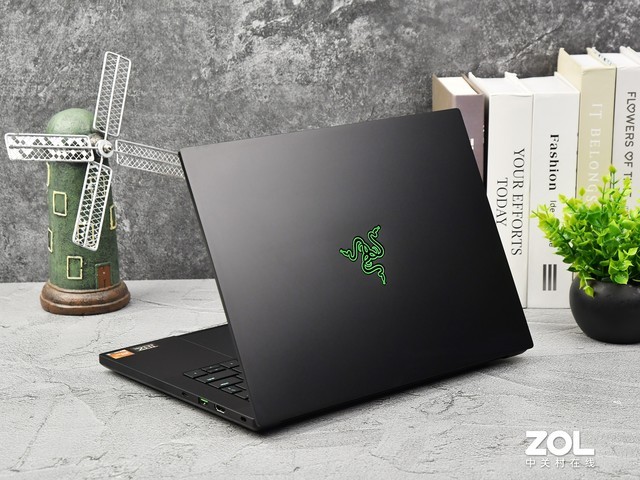 雷蛇笔记本是什么系统_雷蛇灵刃14锐龙版 20mm轻薄游戏本_雷蛇灵刃14锐龙版 240Hz高刷屏评测