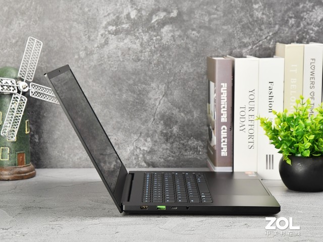 雷蛇笔记本是什么系统_雷蛇灵刃14锐龙版 240Hz高刷屏评测_雷蛇灵刃14锐龙版 20mm轻薄游戏本