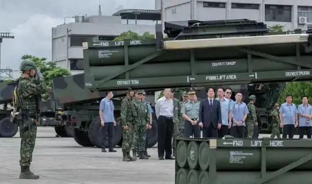 解放军台海行动升级?7月5日,菲律宾也打台湾牌,台军警告赖清德