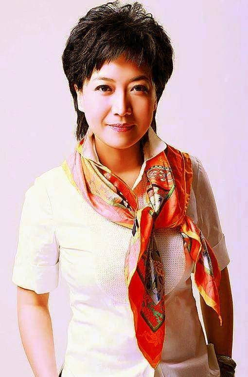 贺红梅:从河北秦皇岛走出的电视著名主播,至今婚姻成谜