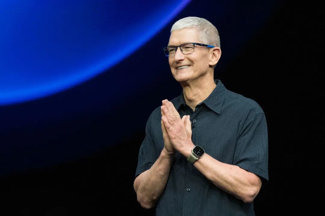 苹果官宣iPhone将搭载最强AI！马斯克第一个跳出来骂